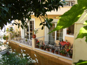 Отель Apartments Mary  Агиос Георгиос